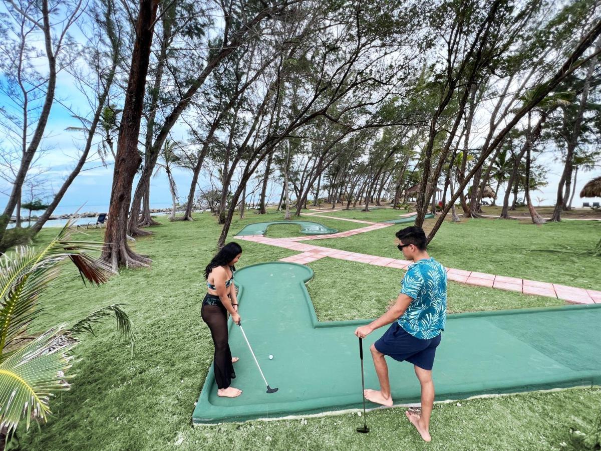 Fantasy Island Beach Resort And Marina First Bight Eksteriør bilde