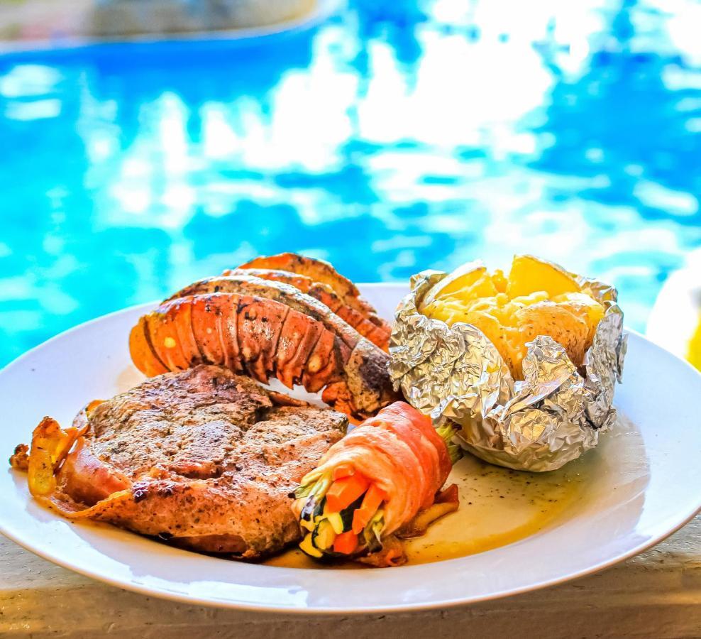 Fantasy Island Beach Resort And Marina First Bight Eksteriør bilde